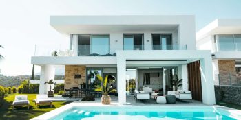 Quelles sont les technologies les plus utilisées dans les appartements neufs connectés ?
