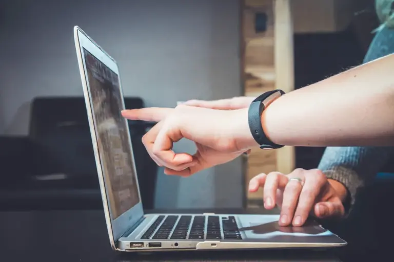 Les métiers d'avenir en informatique : pourquoi se former aujourd'hui est un choix stratégique